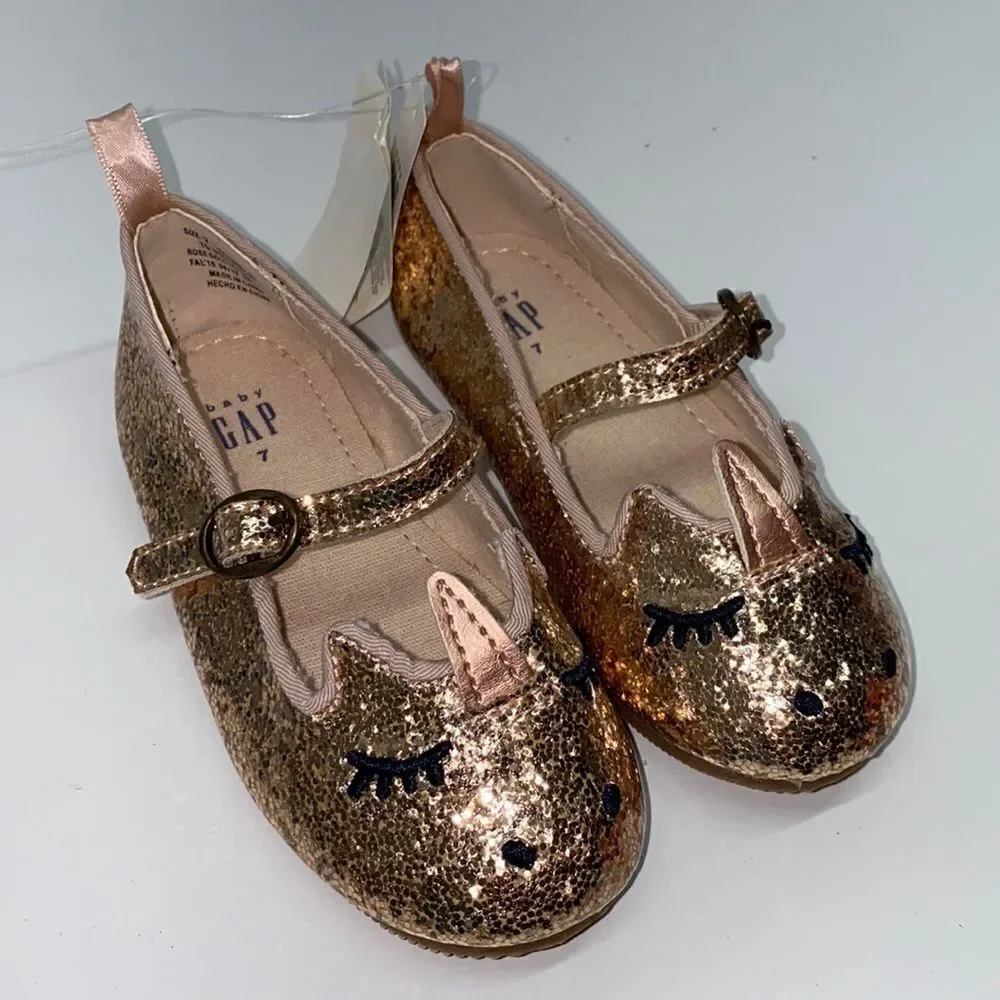 New ❤️ Gap girls shoes  (Sz 7 (200)